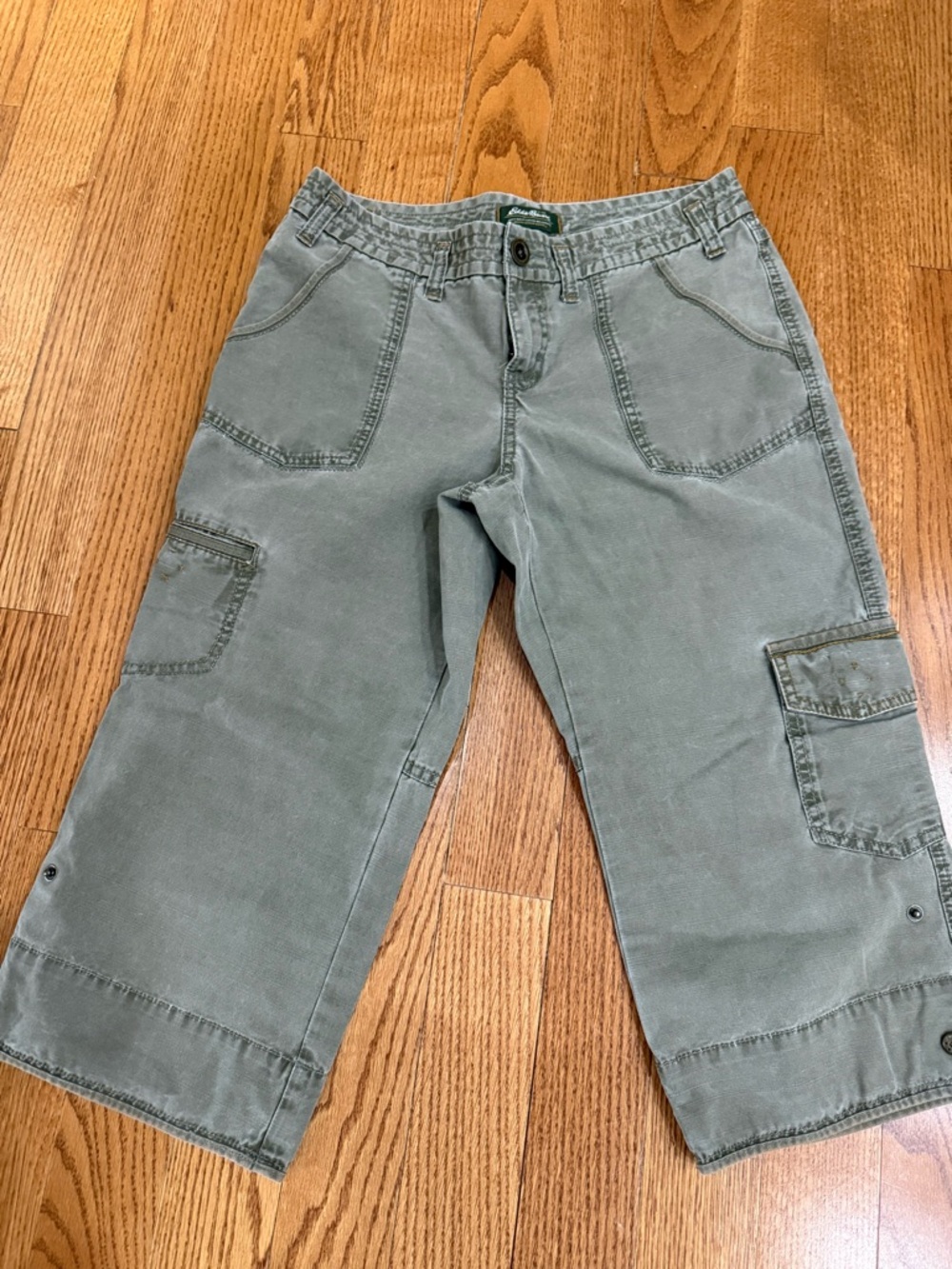 Olive Green Cargo Capri Pants womans sz 4p excellent